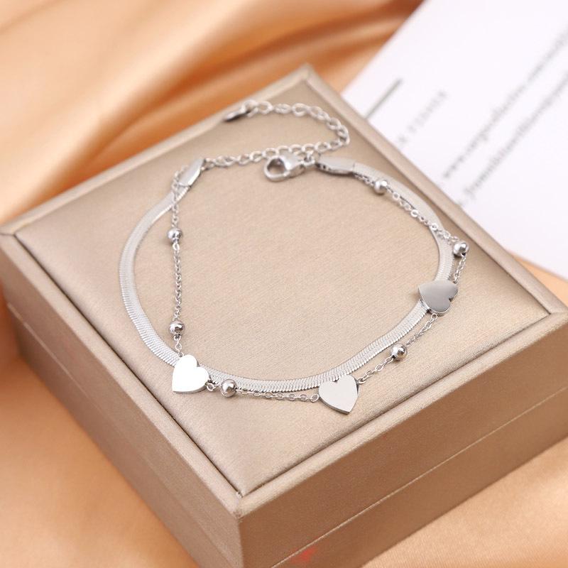 Elegantes Damenarmband aus Titanstahl - Stilvolles High-End-Design, Leichter Luxus, Vielseitiges Modeaccessoire