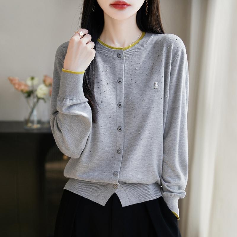 Women's Lightweight 50% Wool 50% Mulberry Silk Cardigan - 4-Season Versatile Knitwear for All-Year Comfort & Style