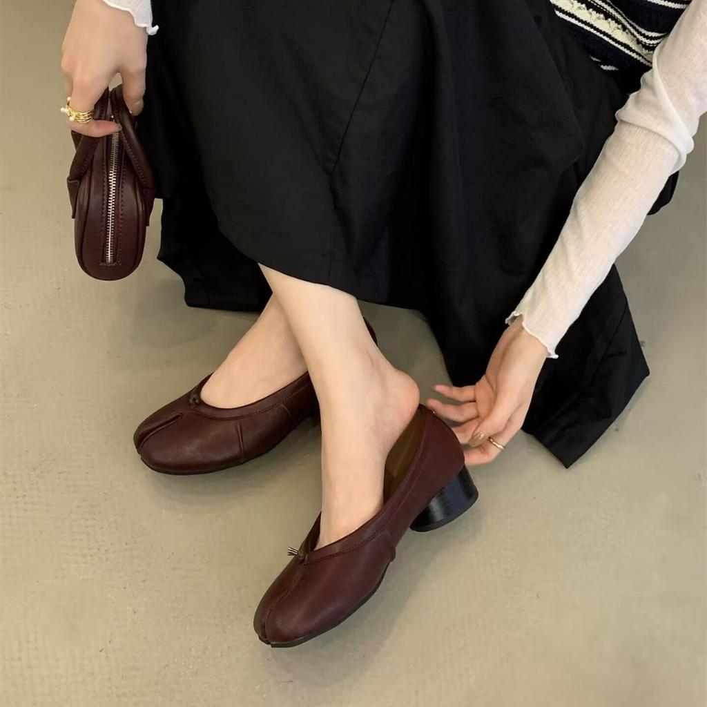 Women's Chunky Heel Mary Jane Split-Toe Shoes: New Retro Pleated Design Ballet Flats