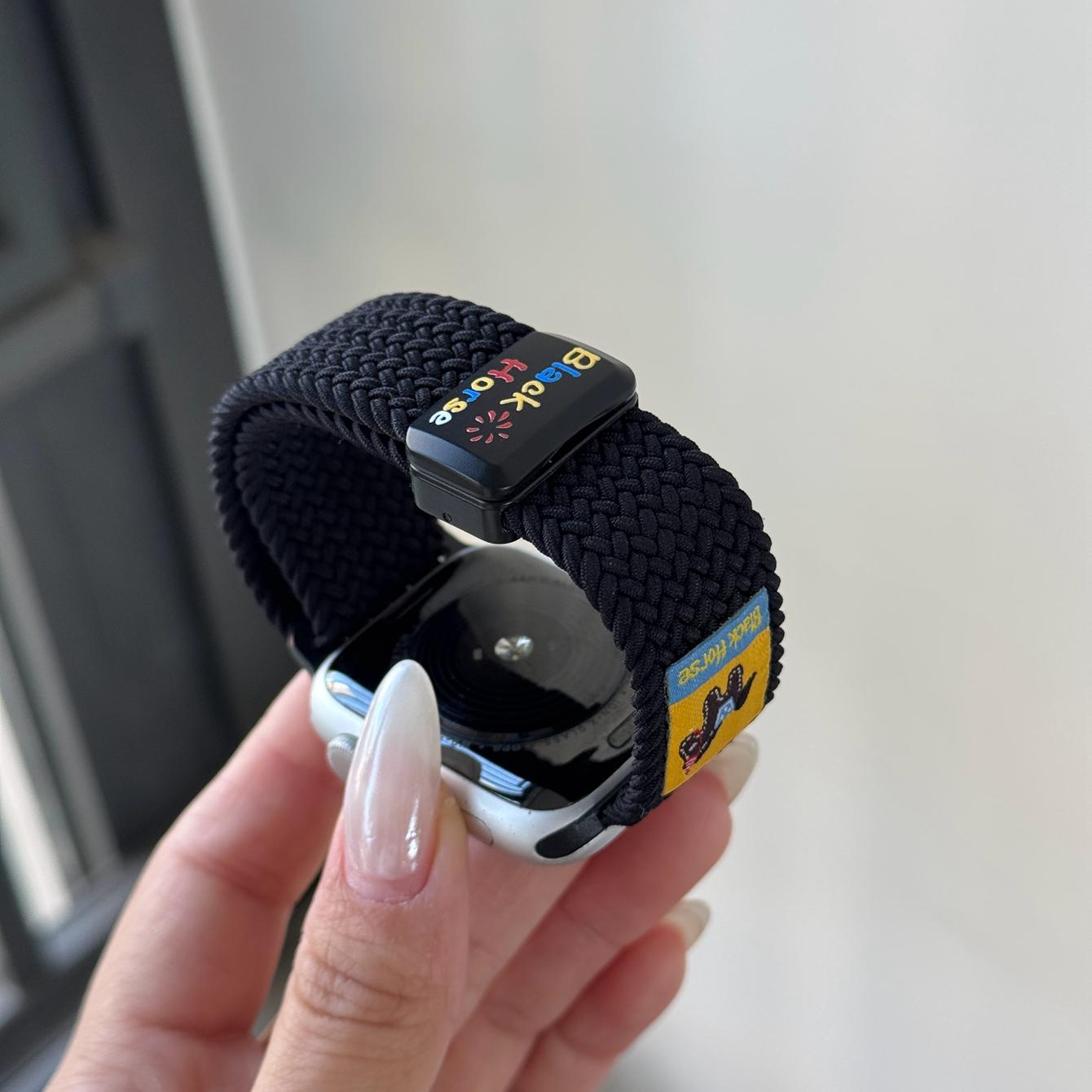 

New Horse Magnetic elastic force nylon strap For Apple Watch band women 11/10/9/8/7/6/5 38mm 40mm 41mm 42mm 44mm 45mm 46mm 38mm40mm41mm чёрный