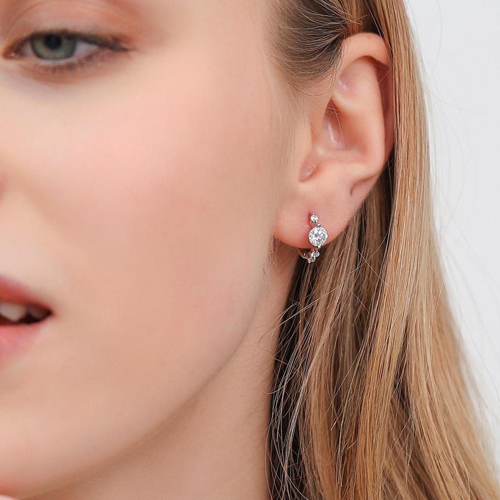 Elegante Damen-Ohrringe aus Sterlingsilber mit Moissanit - Luxuriöses und raffiniertes Design.