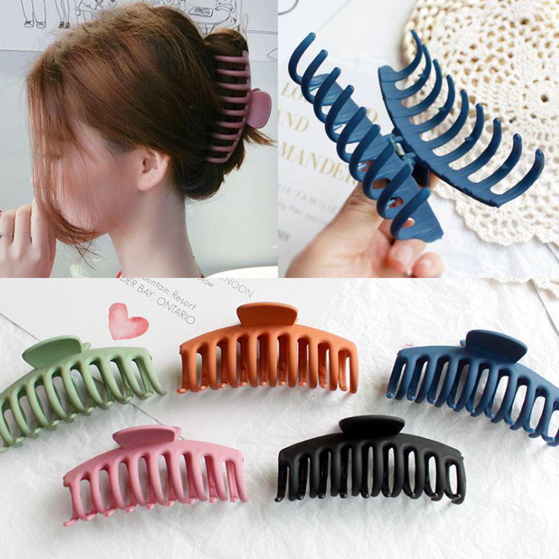 Elegant Large Size Lady Hair Claw Clips For Women With Interlocking Teeth Design