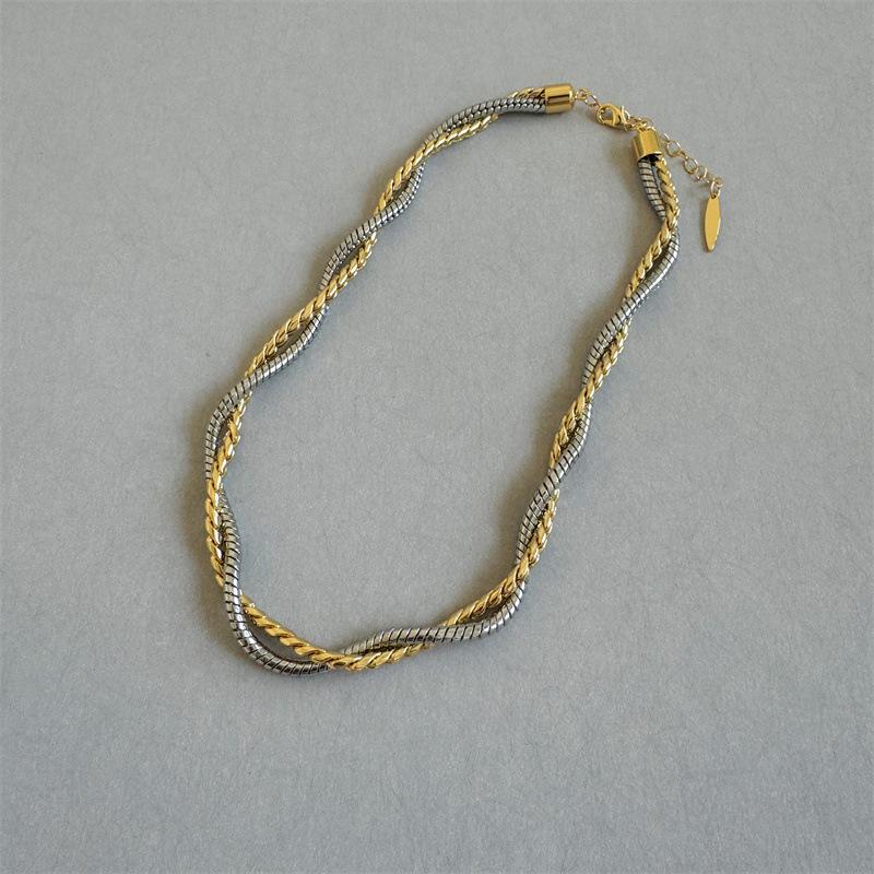 European-American Dual-Tone Gold & Silver Arabesque Twisted Spiral Necklace - High-End Retro Clavicle Chain