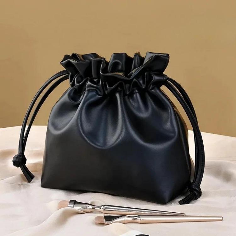 

Ins Drawstring Makeup Bag Woman Cosmetic Bag Large Capacity Skincare Storage Bags Portable Handbag Travel Cosmetic Organizer