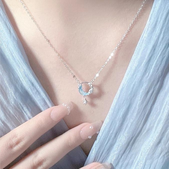 2023 nydesignad Moon Star Hänge Halsband Kristall Zirkon Halsband Silver Kedja Choker Tillbehör Smycken