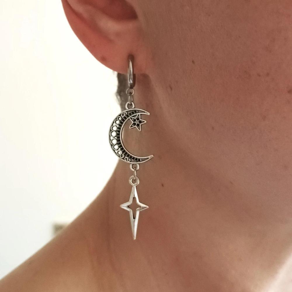Gothic Ancient Silver Exquisite Hollowed-out Patterns Crescent Moon Star Charms Dangle Earrings for Women Y2k Punk Jewelry Gifts