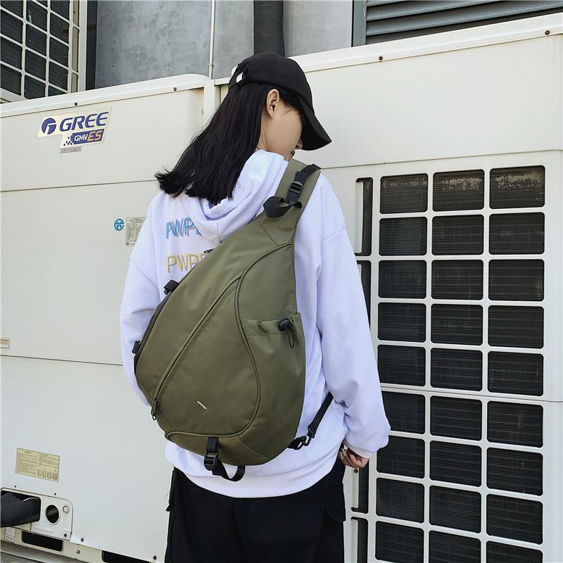 Borsa a tracolla da lavoro giapponese Marca di tendenza Borsa sportiva e per il tempo libero in nylon Borsa a tracolla multifunzionale per studenti Zaino diagonale funzionale da uomo