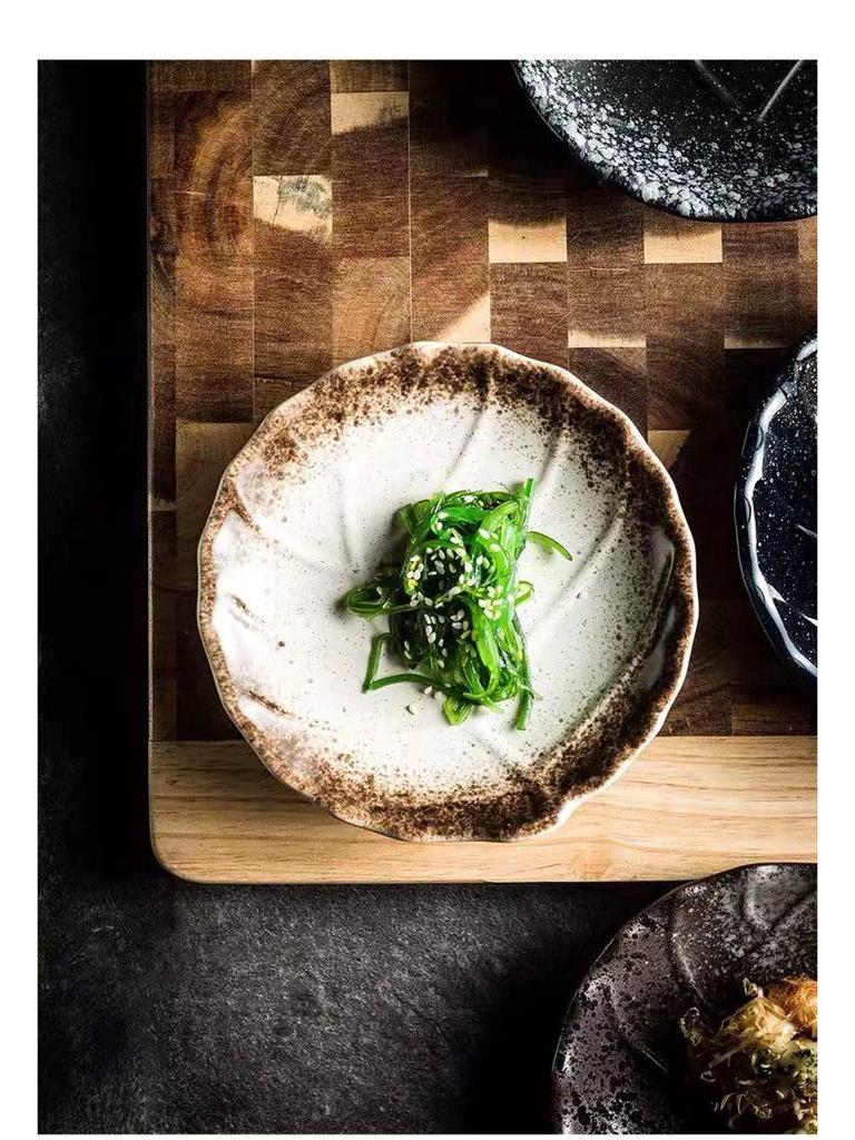 Japanese Ceramic Leaf Design Small Dish for Snacks, Sauce, or Sushi