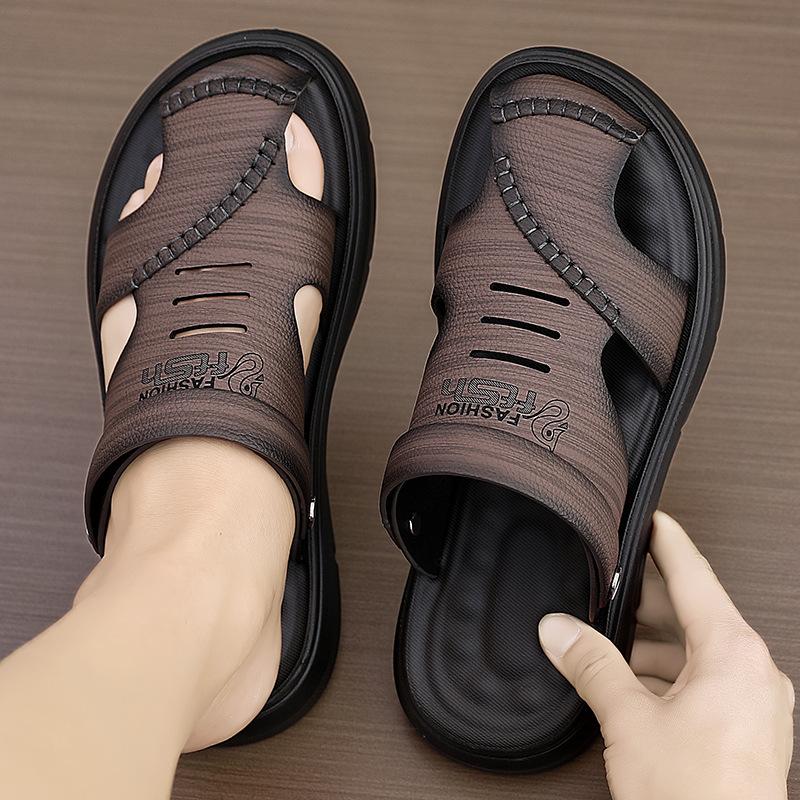 Leather sandals men wear breathable beach slippers 2024 new summer men's soft sole dual-purpose non-slip bag head sandals