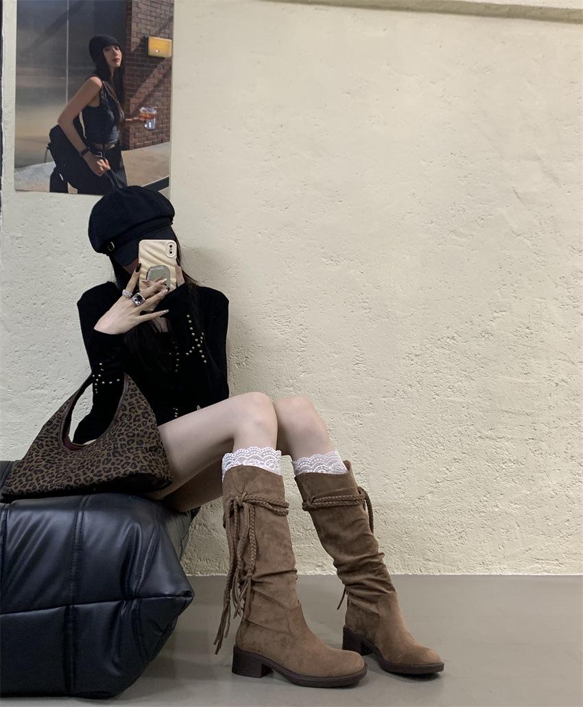 

Кожаная версия~ Темпераментный ретро-пустынный ветер с бахромой женские рыцарские ботинки на толстом каблуке, но ботфорты тонкие и собранные в складки 39 светло-коричневого