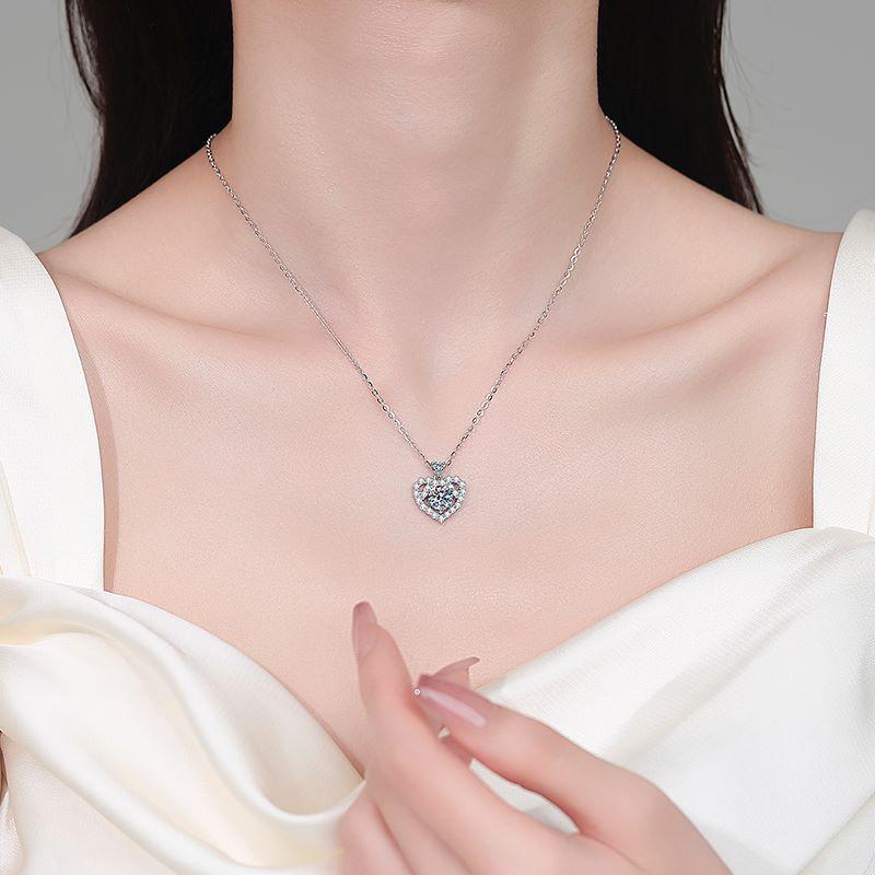 S925 Sterling Silver Moissanite Key Pendant - Classic Luxury Necklace for Women