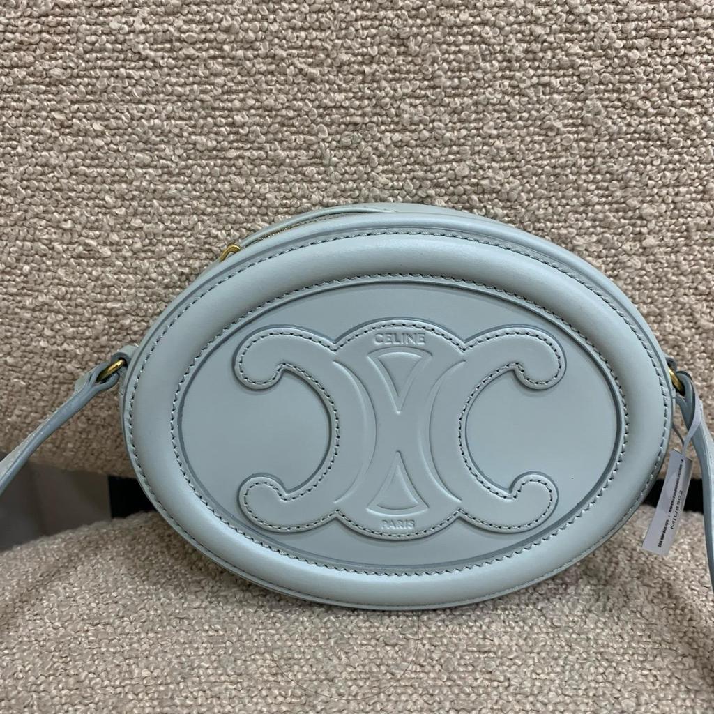 [Pre-Owned] Cuir Triomphe Embossed Smooth Calfskin Shoulder Crossbody Bag - Excellent #1SP11SV