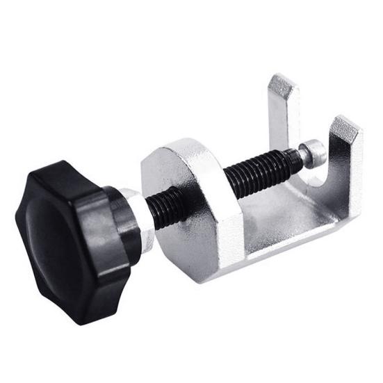 Instrument universal de extragere a brațului ștergător de geamuri pentru parbriz