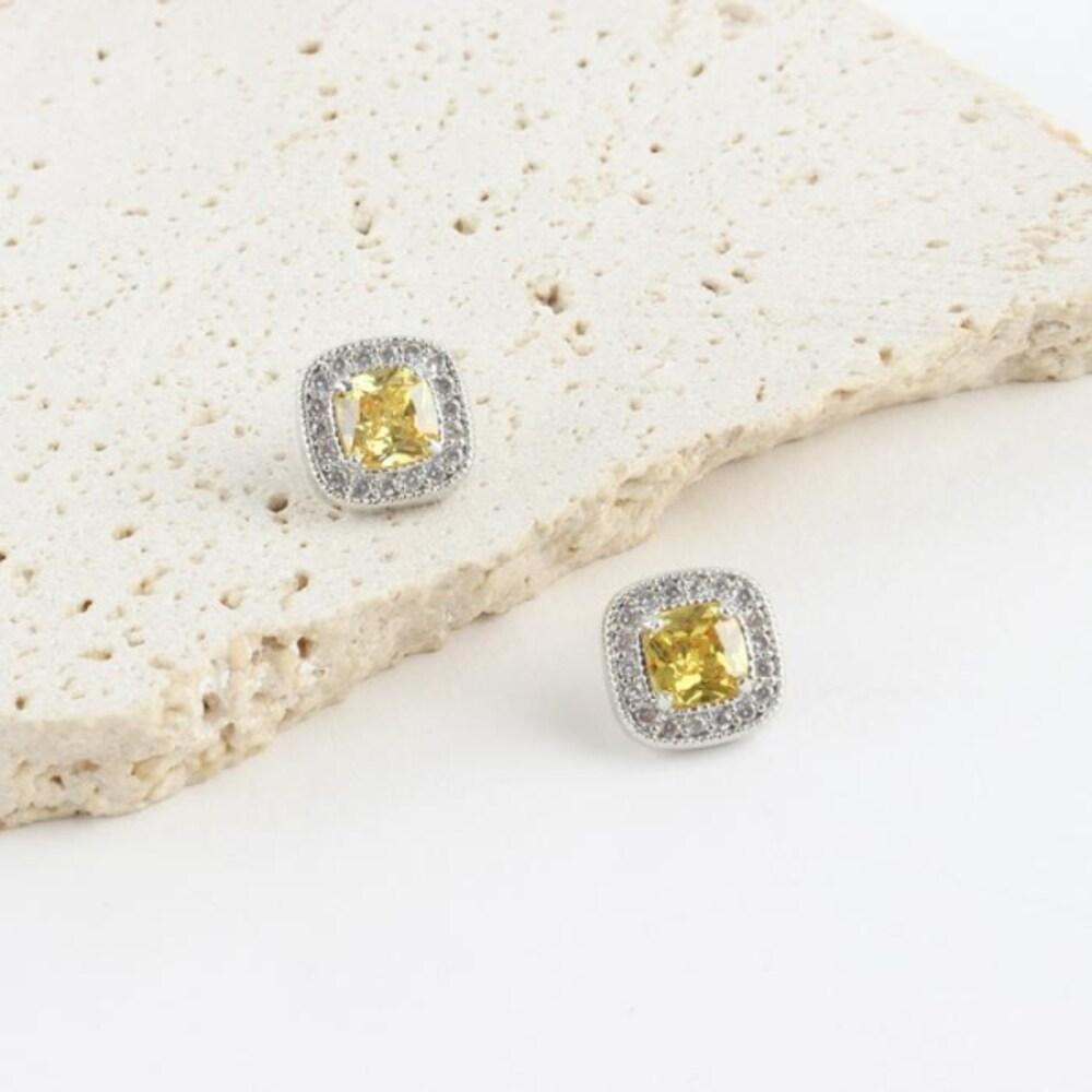 [Pretty] Square Yellow Stone Cubic Stud Earrings (13195979)