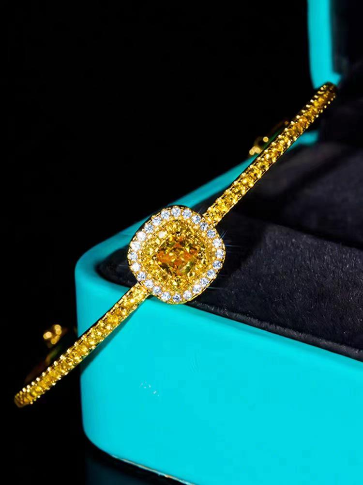 Vietnamese Gold-Inlaid Cube Bracelet: Brass, Gold-Plated, Diamond, Women's Fashion, Light Luxury Jewelry.