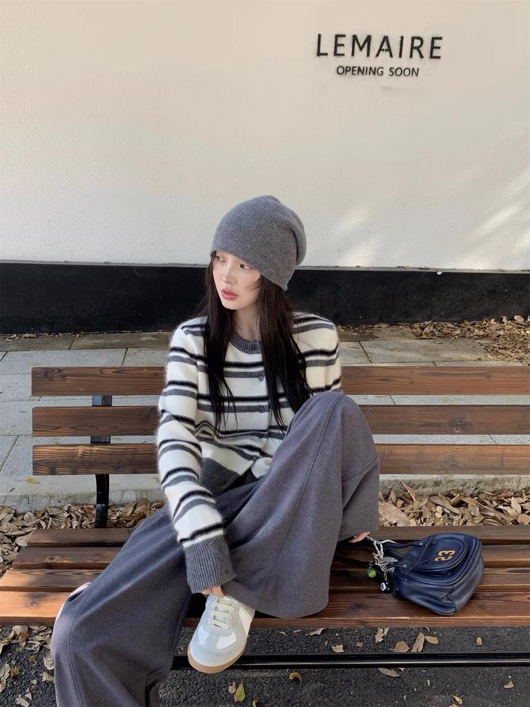 2025 Autumn/Winter Women's Korean Style 100% Wool Striped Cardigan Sweater - Round Neck, Comfortable Knit