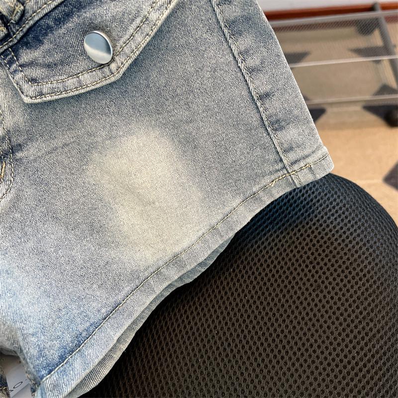 Women's Lace Patchwork Low-Waist Denim Shorts - Hip-Enhancing, Tight-Fitting Summer Style 2026