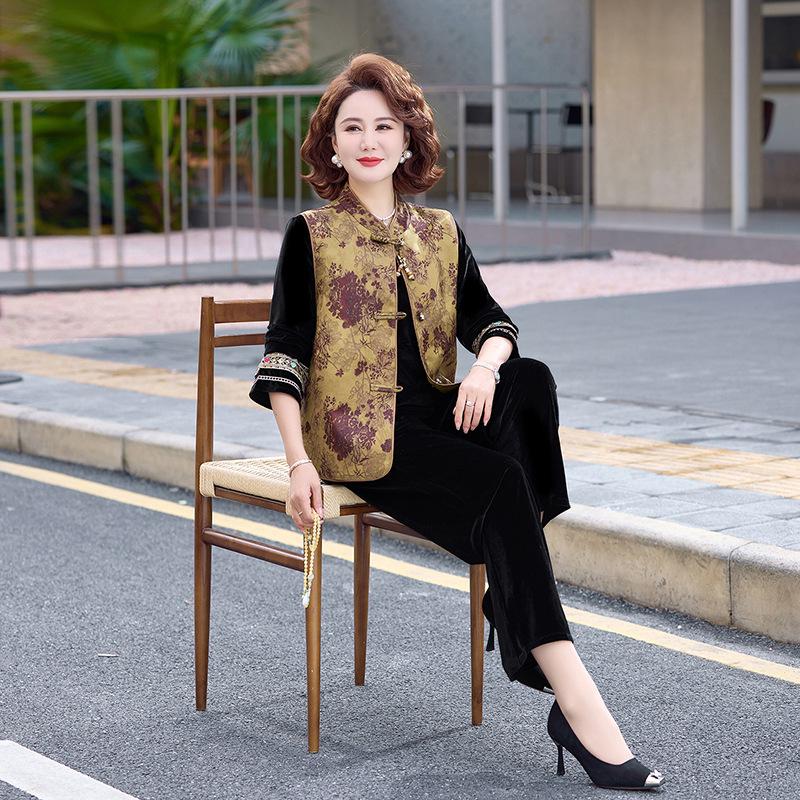 

Trendy Three-Piece Gold Velvet Suit for Middle-Aged and Elderly Women - Stylish New Chinese Autumn and Spring Vest Set 6XL (suitable for 165-180 jin)