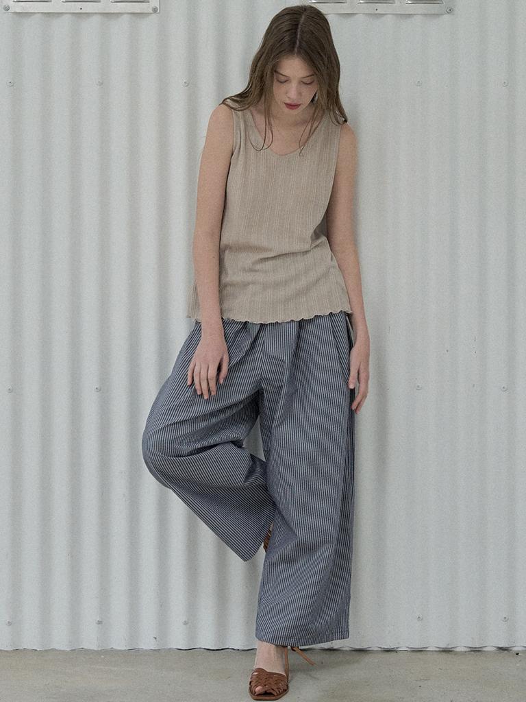 AVANT-G Knit Sleeveless Top - Beige