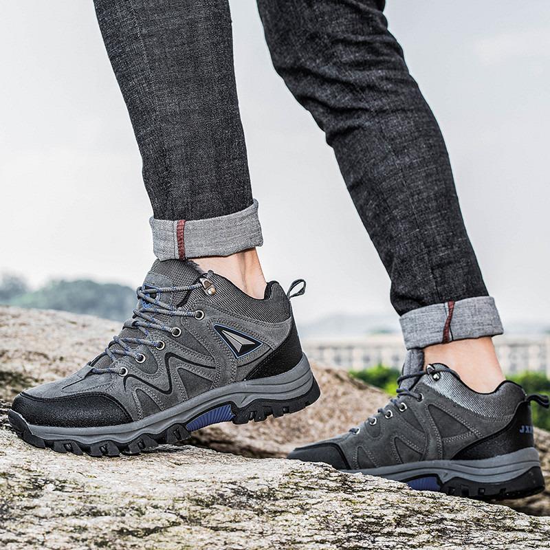 Winter Velvet Men's Hiking Boots Outdoor Warm Fur Trekking Sneakers Man Non-slip High Top Climbing Shoes For Men Tenis Masculino