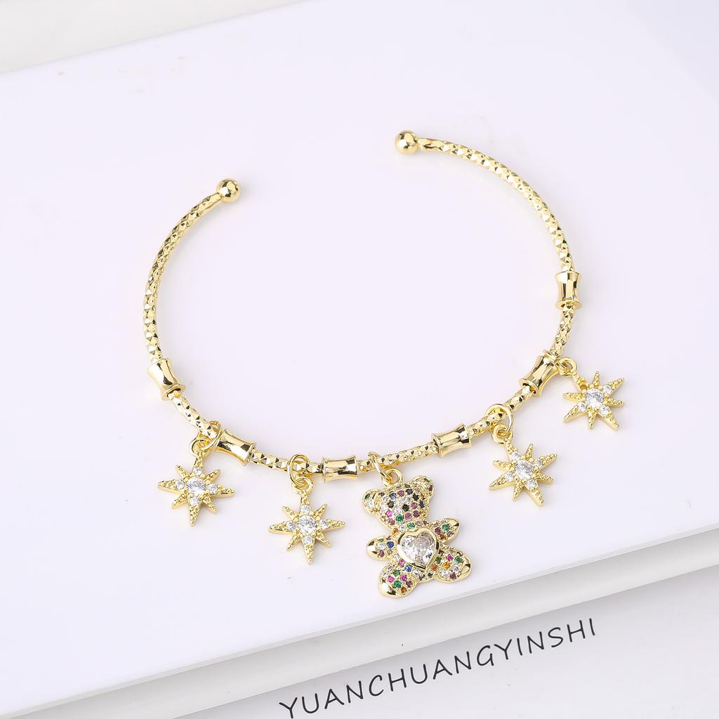 Heart-Shaped Crystal Bear Animal Candy Bracelet for Women Copper Gold Plated Hoops Zircon Bangles Dainty Jewelry Party Gifts