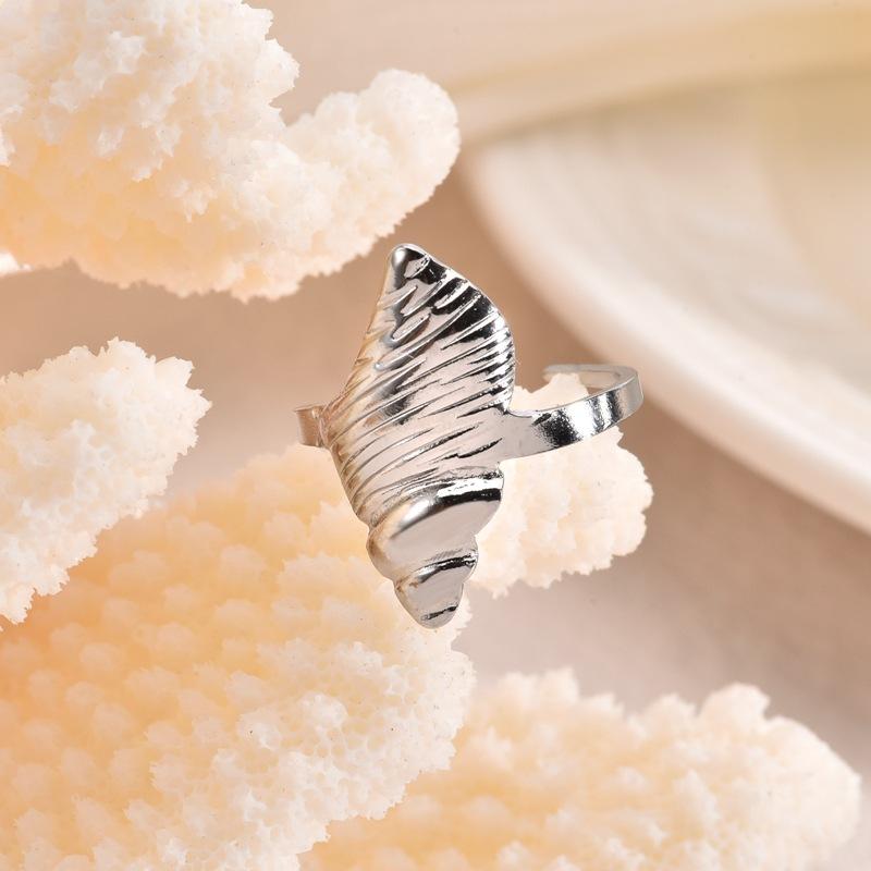 Premium Stainless Steel Seashell Ring, Beach Vacation Style, Threaded Titanium Ring, Fade-Resistant Jewelry