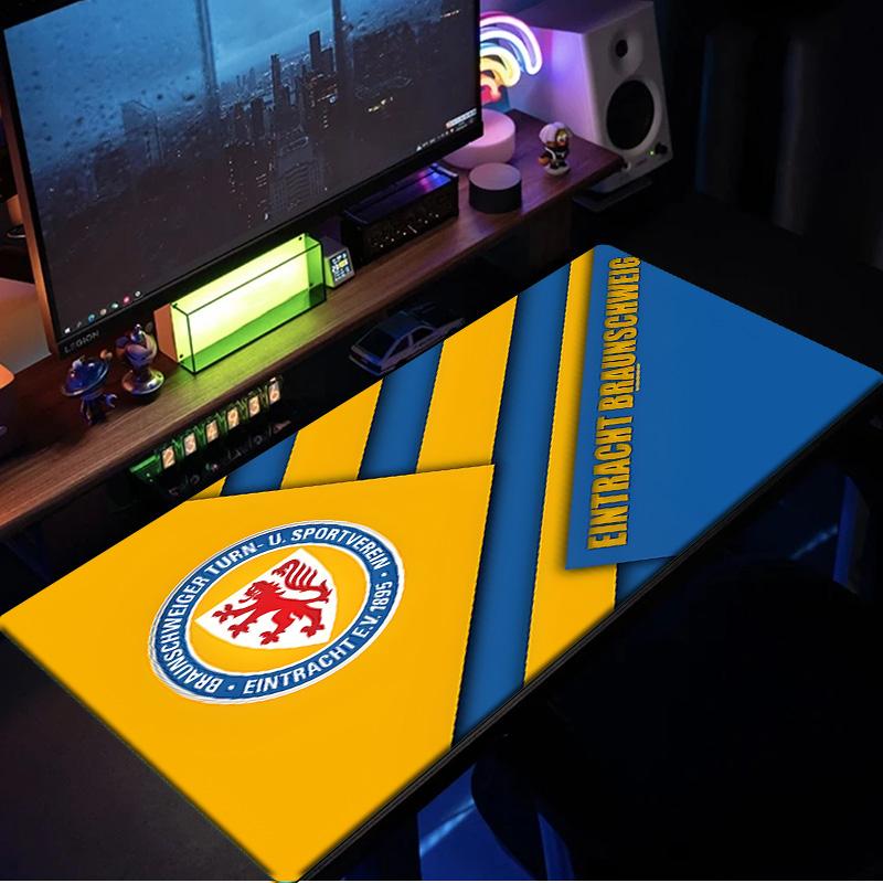 Braunschweig Fc Crest Design Mouse Pad, Rubber Base, Mouse Pad for Gamers and Office Use, Gaming Desk , Easy To Clean Mat Christmas Fan Gifts