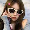 Retro Cat-eye Black Splicing Advanced Sense Sunglasses White Frame Sunglasses Women Eye Protection Outdoor Sunscreen Glasses