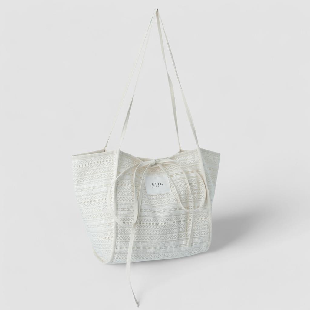 Atil Studio Embroidered Lace Double Canvas Shoulder Bag _ [Natural]