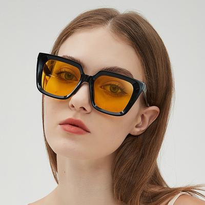 New Vintage Square Sunglasses Women Men Brand Rectangle Sun Glasses Female Oval Eyewear Oculos De Sol for Male Female Eyeglasses