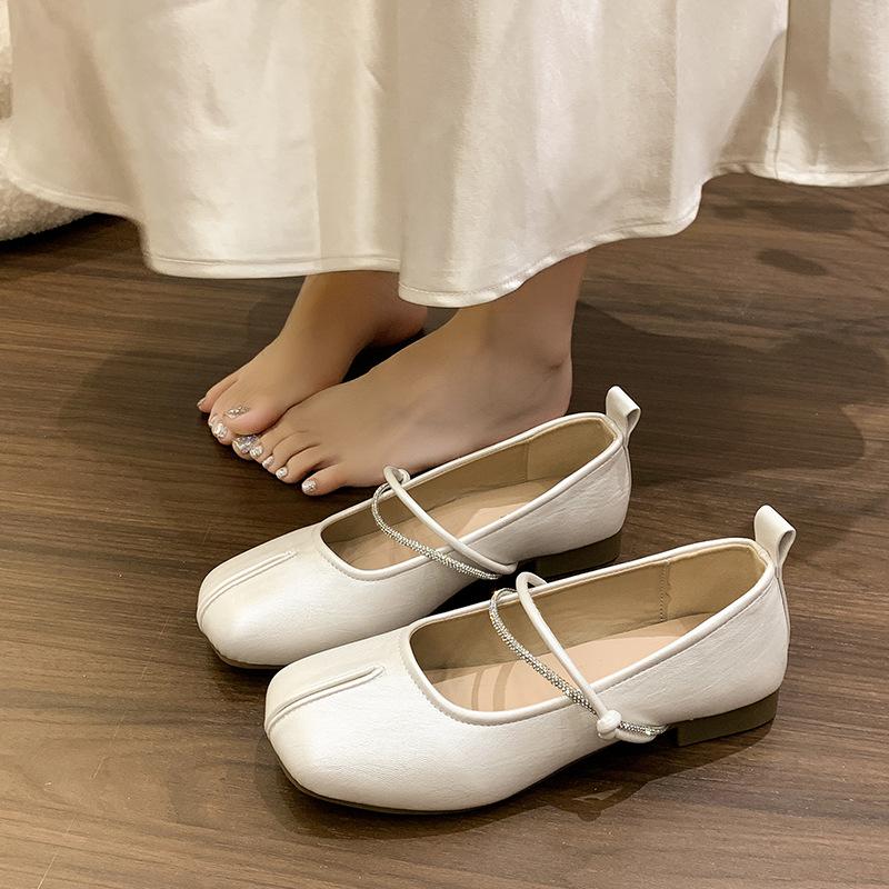 Retro Mary Jane single shoes women's new summer versatile flat bottom with skirt soft sole beanie shoes