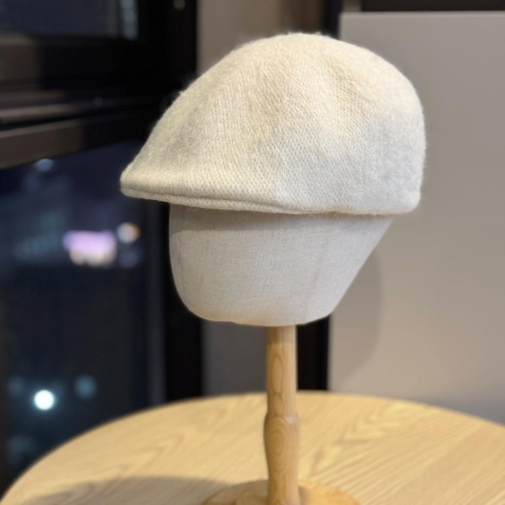 Embroidered Letter R Shaped Beret Hat for Women in Autumn and Winter Cashmere Blend Warm Reverse Wear Forward Hat