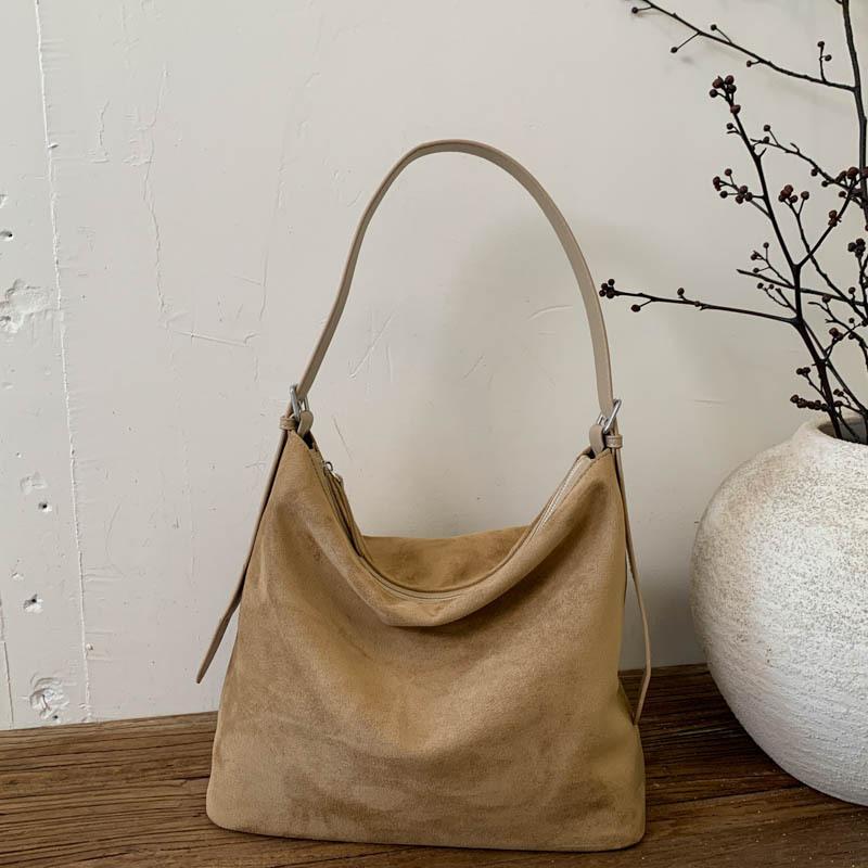 2025 Autumn and Winter New Fashion Large-capacity Women's Bag Casual Tote Bag Korean Version Niche Trend Shoulder Messenger Bag