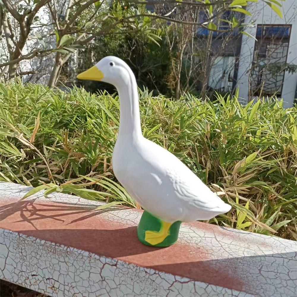 Resin Goose Figurine Lifelike Desktop Ornament Garden Decoration Miniature Sculpture  Office