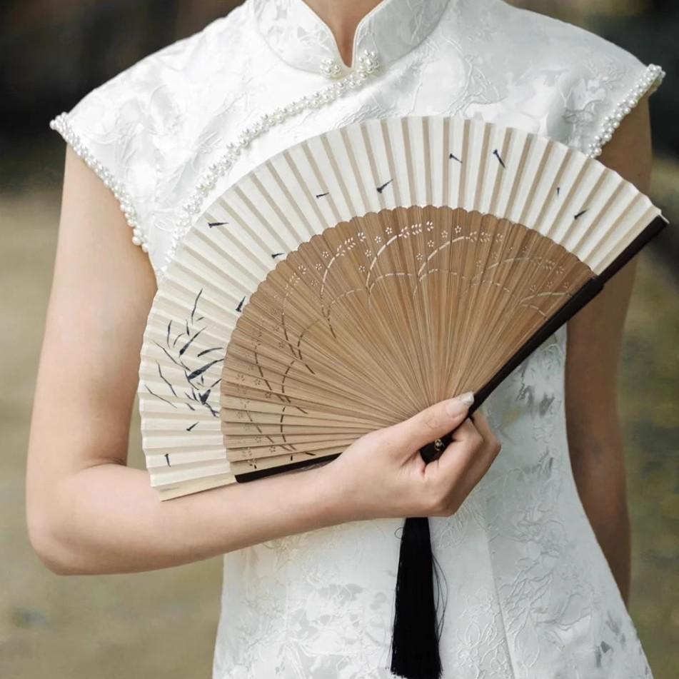Elegant Chinese Bamboo Folding Fan 6 Inch Plain Blank Fan for Women Hanfu Qipao Vintage Handheld Fan Summer Cooling Oriental Fan