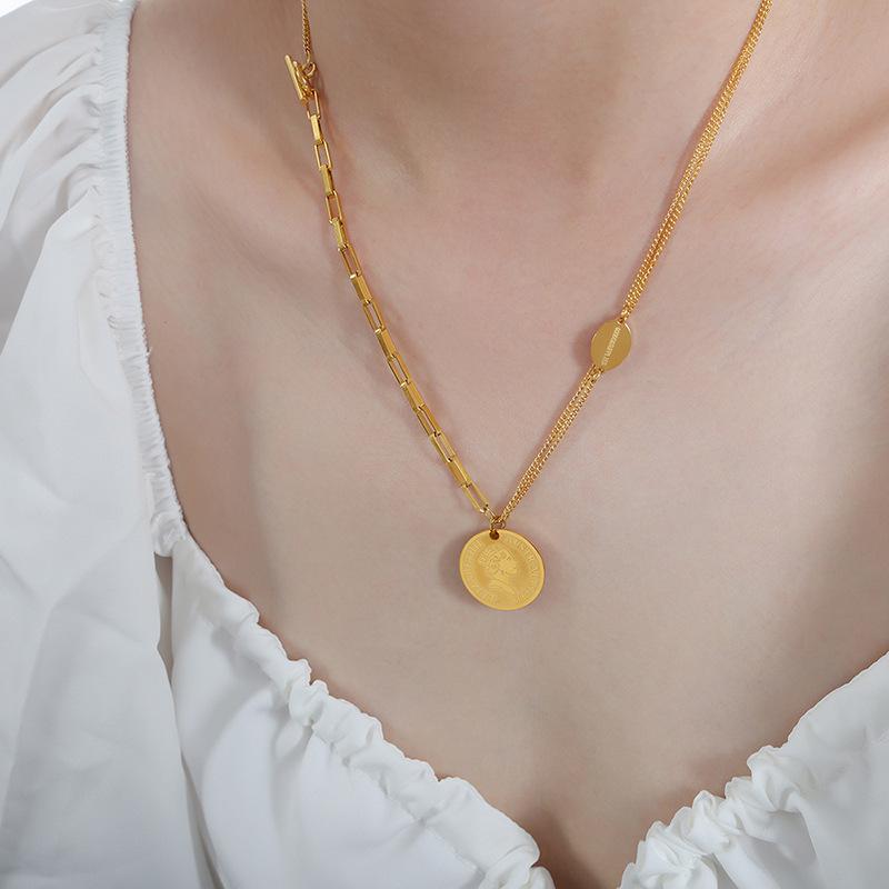 Geometric Double-Layer Chain Ot Buckle Round Card Oval Card Pendant Temperament Necklace Neck Chain Girls Titanium Steel, One Piece