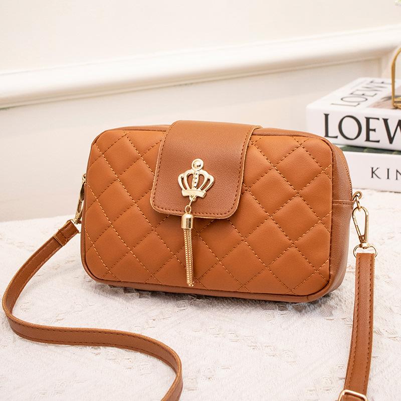 Embroidered Rhombus Pendant Camera Bag New Fashion Shoulder Crossbody Niche Women's Bag