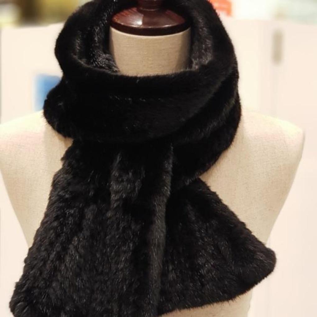 13 Shirring Skin Black Muffler E20F1FF104