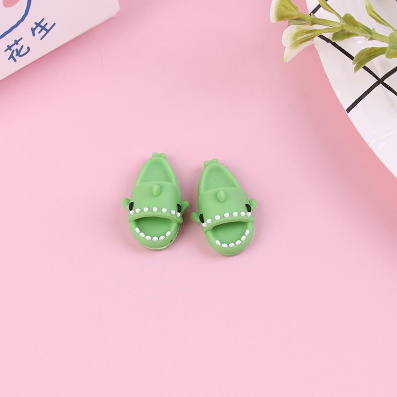 

1 пара 1:12 миниатюрных кукольных тапочек в виде акулы, кукольная обувь, костюм для куклы Ob11 1/12 Bjd Gsc Dod, Ymy Doll зелёный