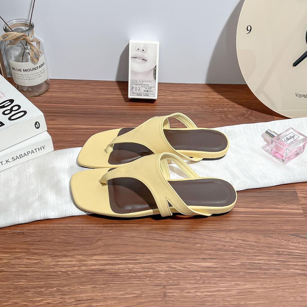 2025 new flip-flops women's fashion toe cool slippers women's summer versatile flat sandals comfortable soft sole