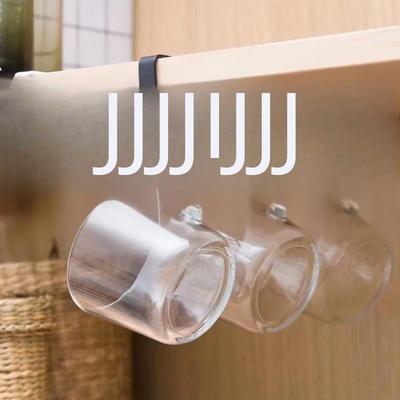 Skladovanie vecí – Závesné tyče pre kuchyňu