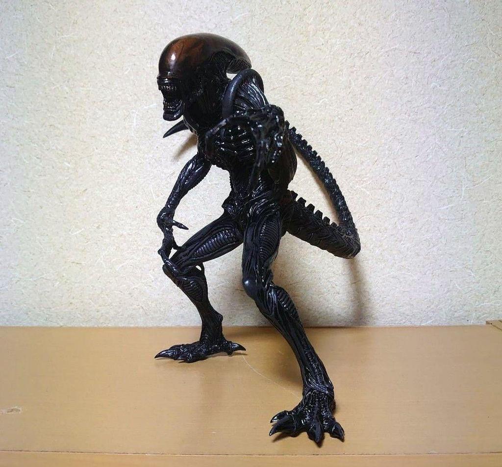 [USED] Alien Vs Predator Alien Predator Predalien Figure