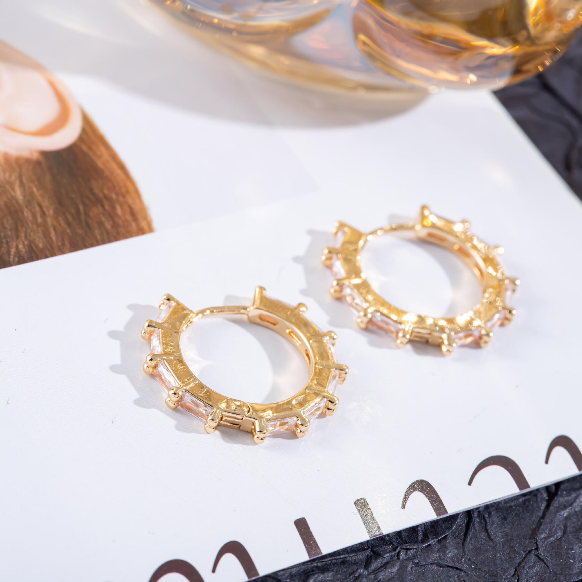 High-Grade Zircon Geometric Rhinestone Trapezoid Stud Hoop Earrings