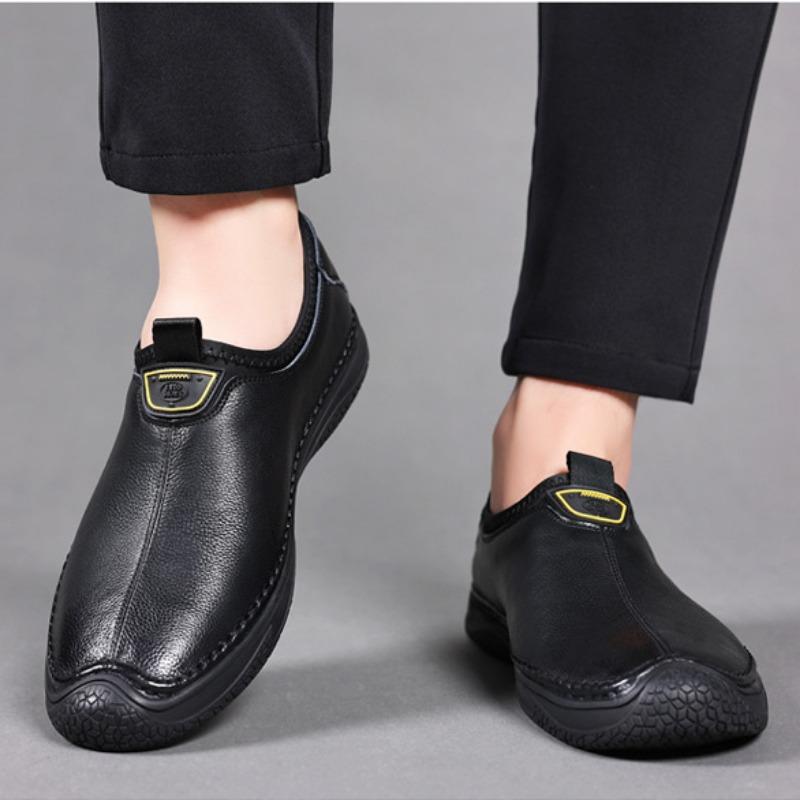 Fashion Spring Autumn Leather Slip-on Loafers for Women Fashion Light Soft-soled Men's Driving Shoes Designer Business Dress Shoes Male