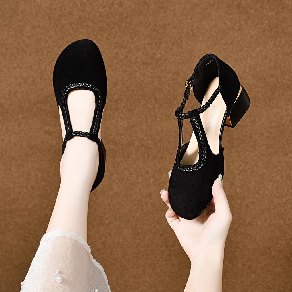 Round head sandals women's summer niche personality hollow sandals hollow T-button woven simple temperament women's shoes