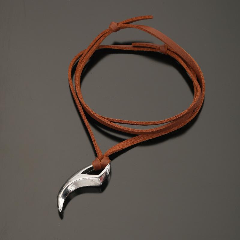 Retro Fashion Party Accessory Adjustable Leather Cord Necklace With Viking Style Fang Pendant