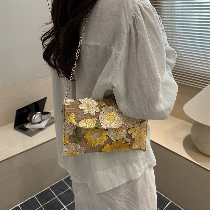 Vintage Chinese Style Chain Crossbody Casual Daily Commute Small Square Shoulder Handbag