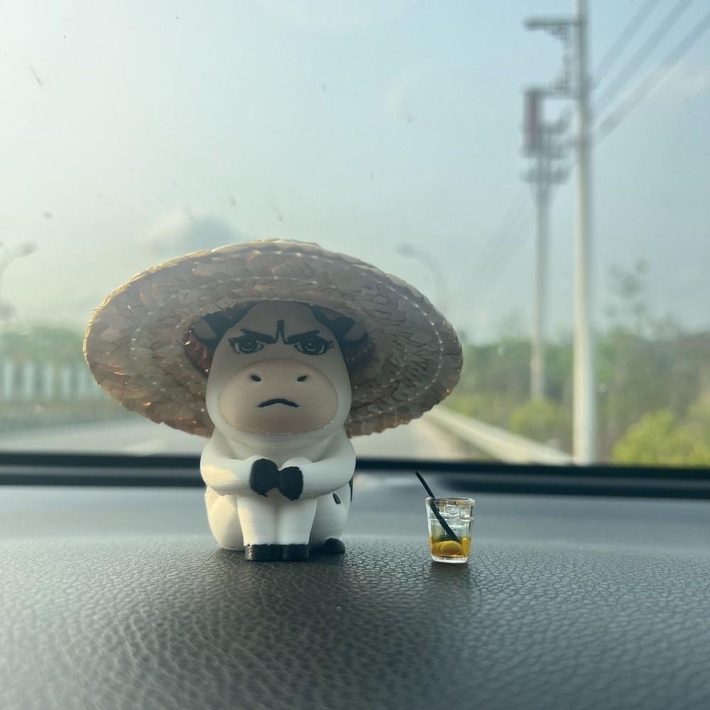 Straw Hat Weirdly Cow Figurine Decorative Dashboard Ornament Desk Decor Figurine Desk Decoration