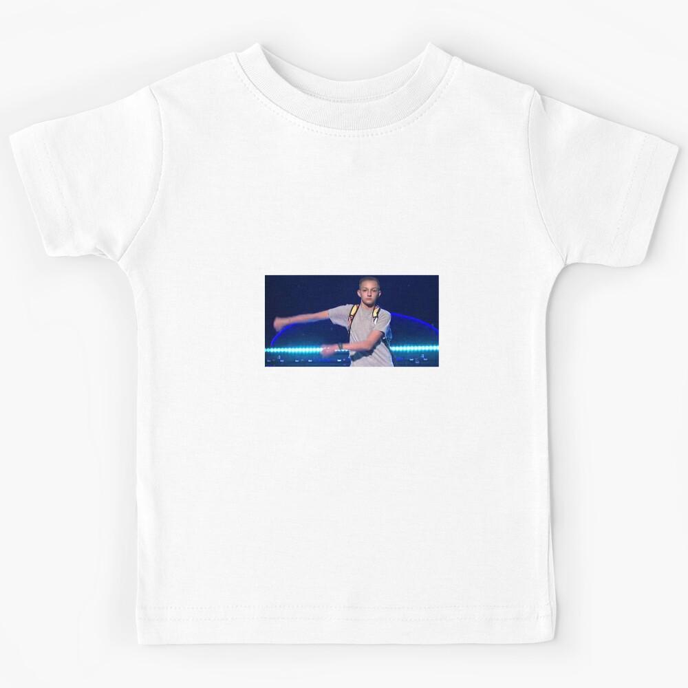 swish backpack wearing dancer Kids T-Shirt 140