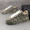 Fashion New Men Shoes Outdoor Casual Sneakers Rhinestone Board Shoes Men Fashion Deerskin Sports Large Size Shoes Men Zapatillas Hombre